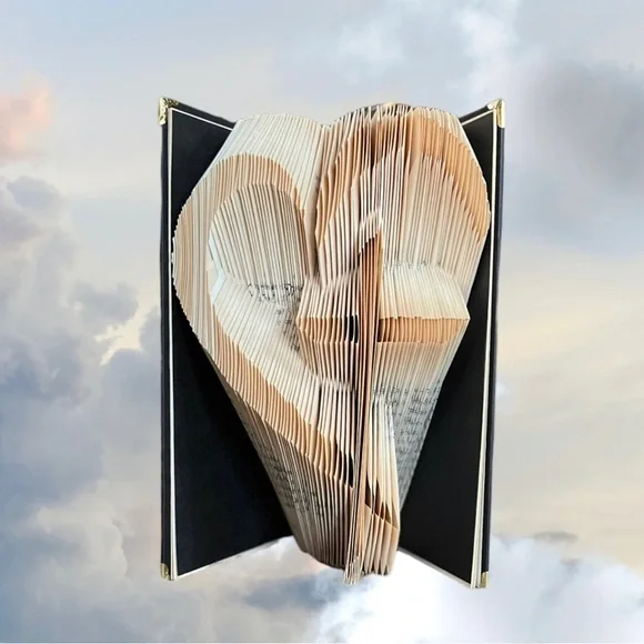 *MADE TO ORDER** “Heart with Cross” Handmade Book Folding 🎁 - Picture 2 of 9